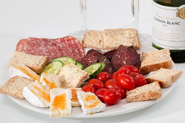 jaja i meso izvori proteina- nedostatak proteina- simptomi